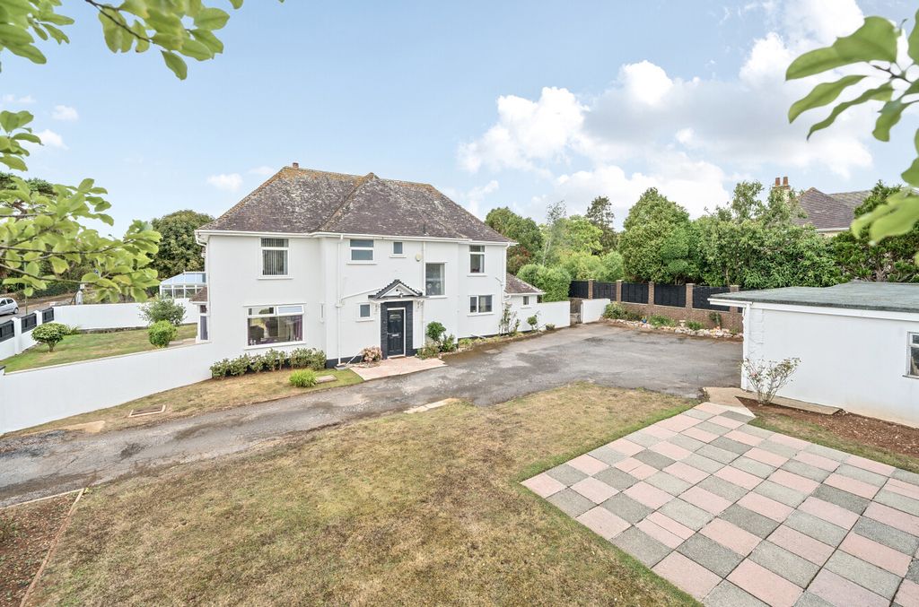 Property photo 2 of 24 1342299-1-68A5902...