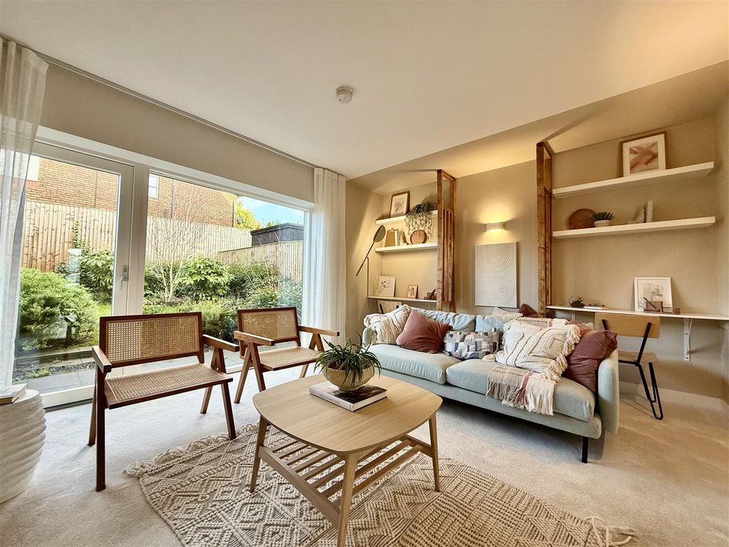 Property photo 1 of 19