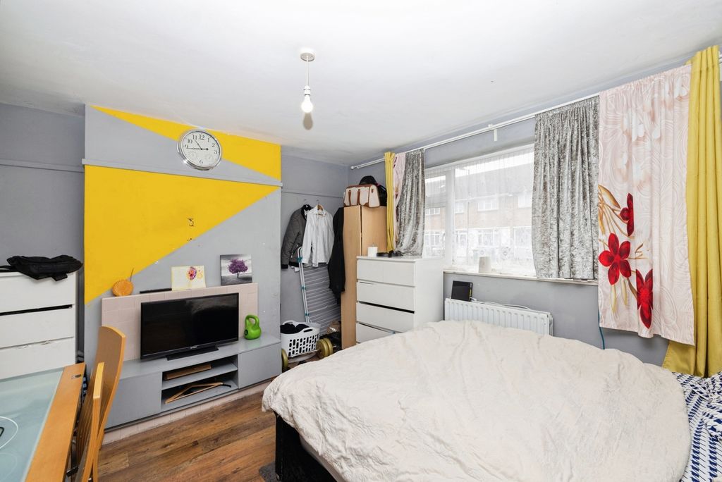 Property photo 3 of 15 Pbox-Img.Jpg
