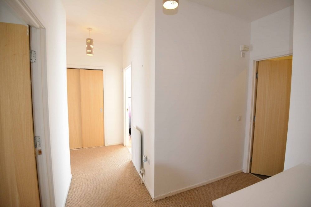 Property photo 3 of 6 Hallway