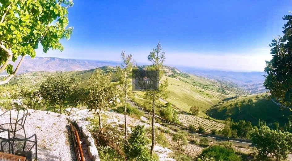 Property photo 3 of 34