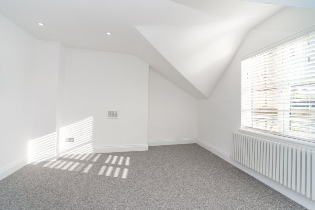 Property photo 3 of 9 Picture No. 08