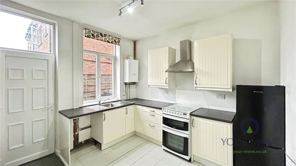 Property photo 3 of 8 Picture No. 18