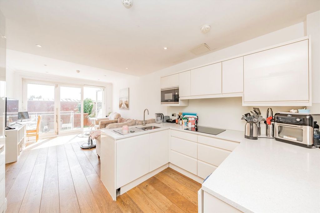 Property photo 2 of 4