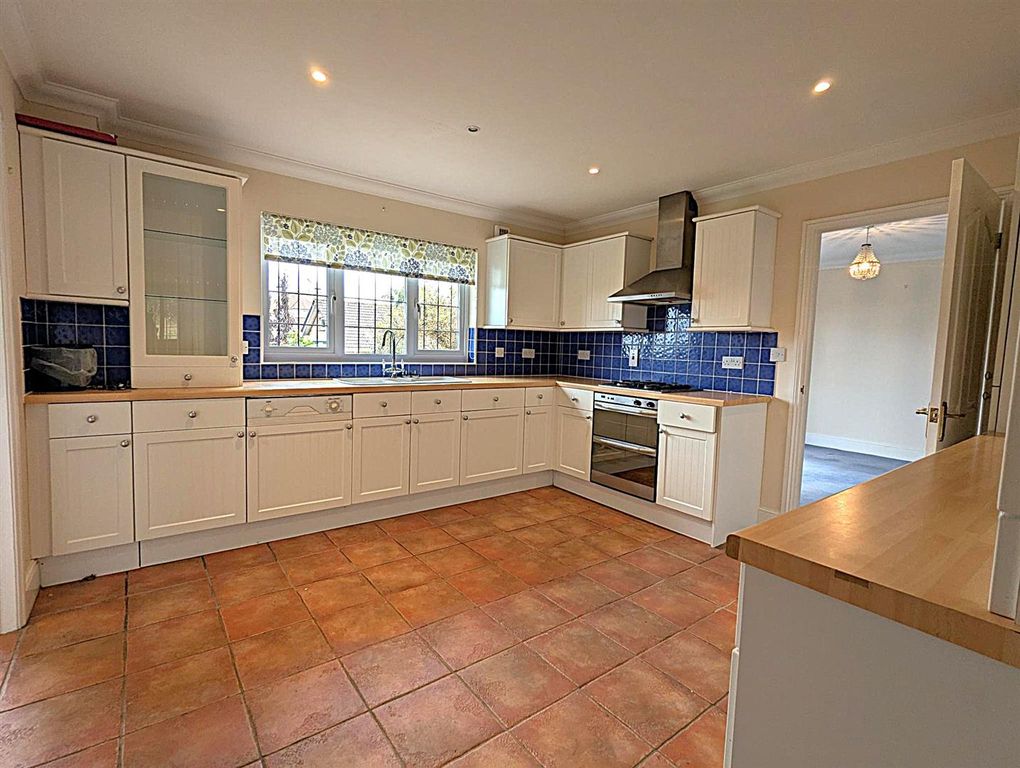 Property photo 2 of 21 Pxl_20251007_085848517.Jpg