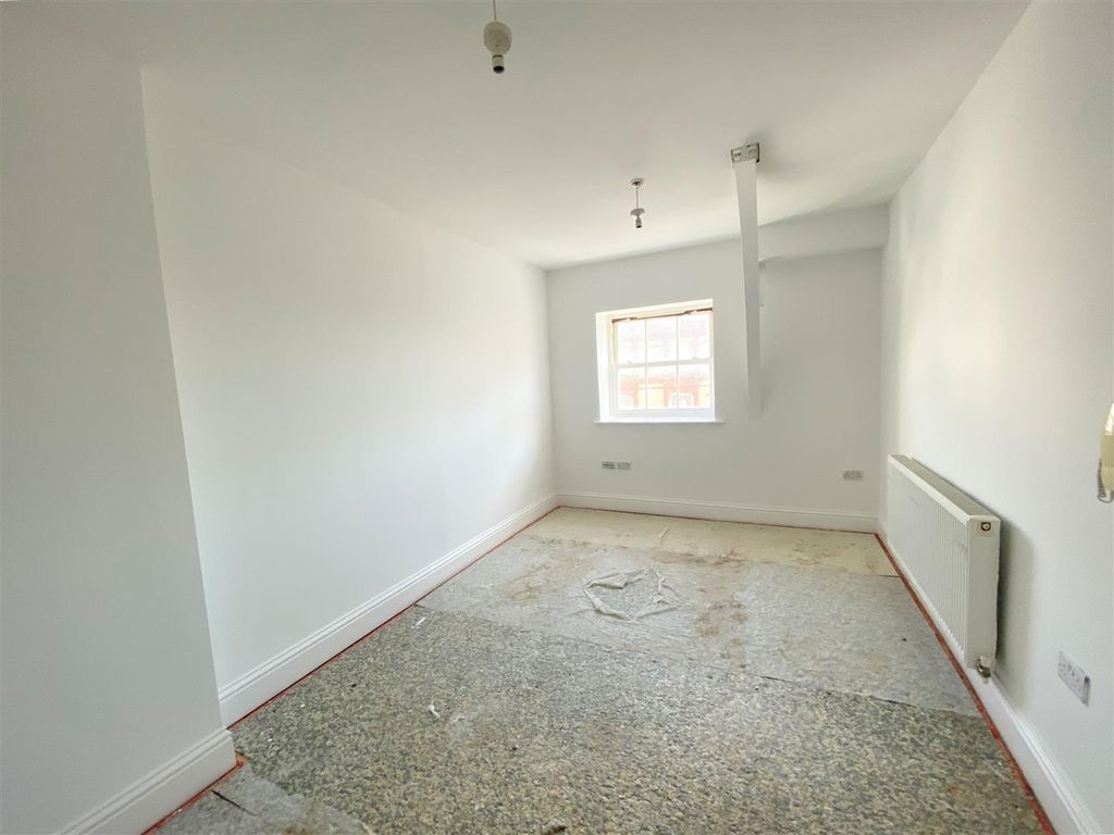 Property photo 3 of 8 1.Jpg