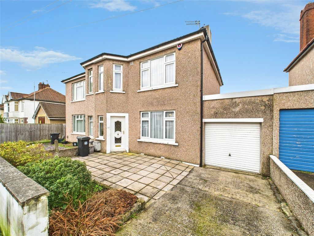 Property photo 1 of 23 Picture No. 32