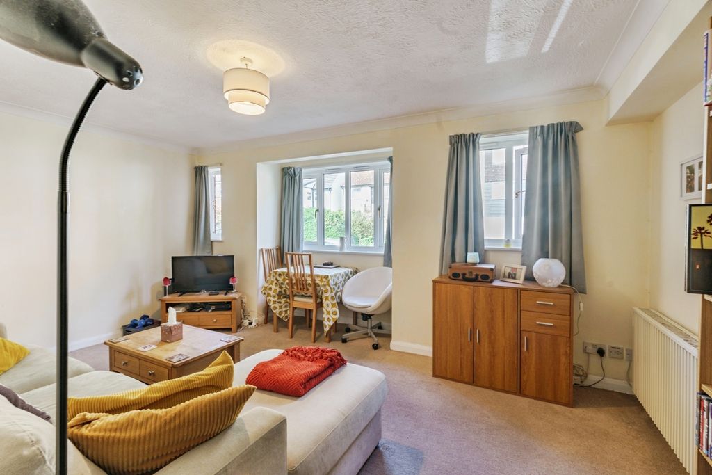 Property photo 2 of 10 Pbox-Img.Jpg