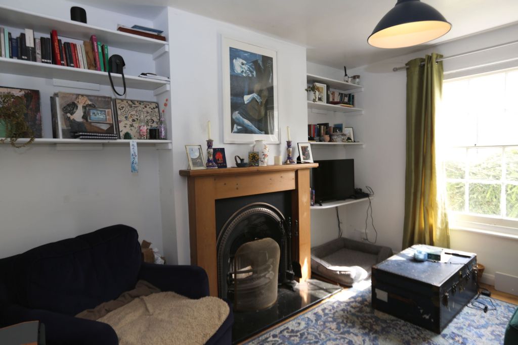 Property photo 3 of 7
