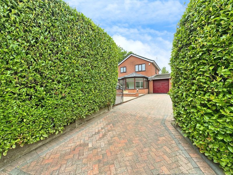 Property photo 3 of 27 Rear Garden/Driveway