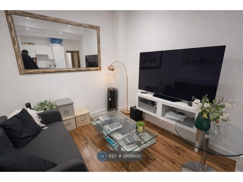 Property photo 2 of 3 Shared Kitchen