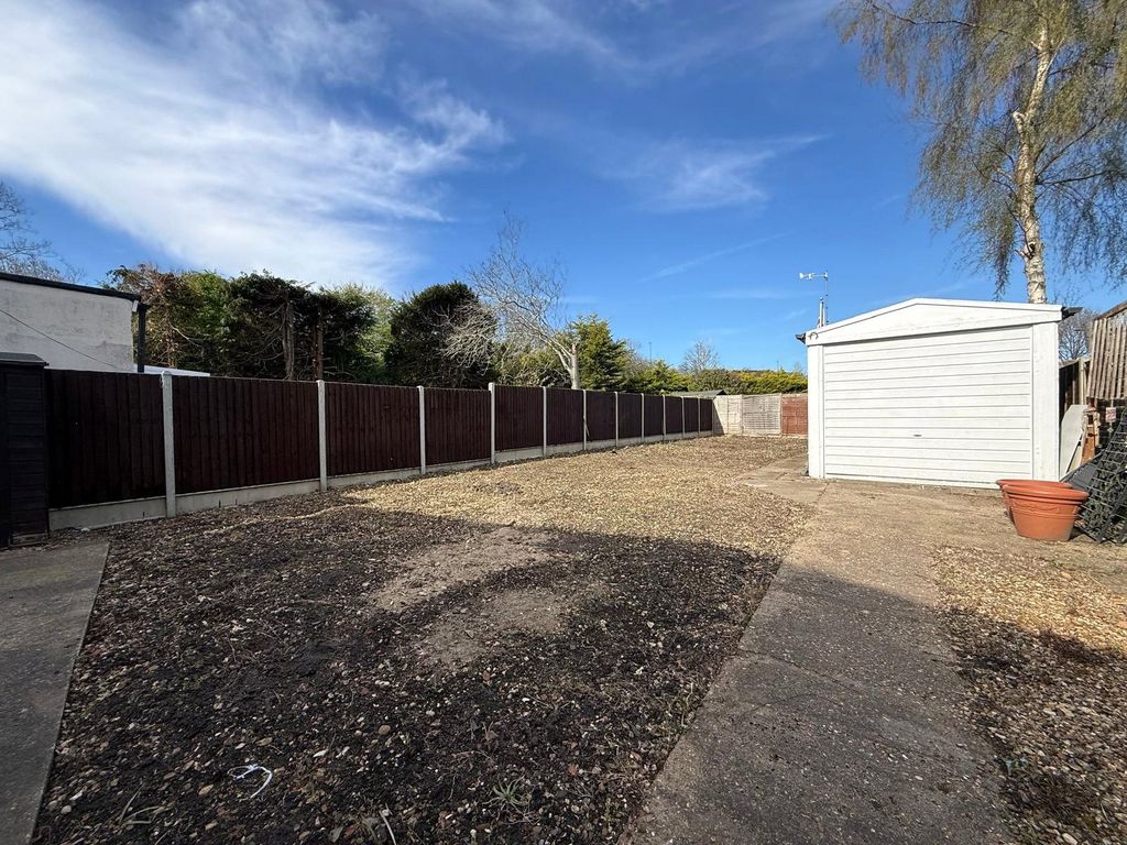 Property photo 2 of 19 Picture No. 03