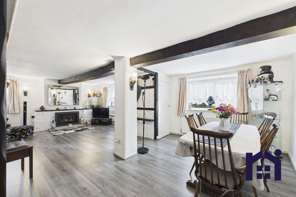 Property photo 3 of 29 Living Room