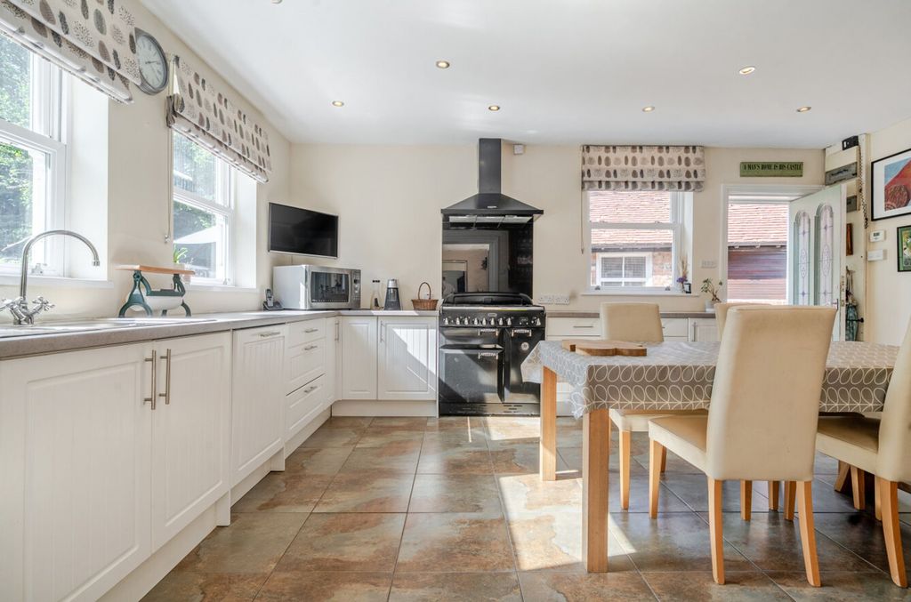 Additional image 7 of 6 bed detached house for saleFarnham Road, Liss GU33