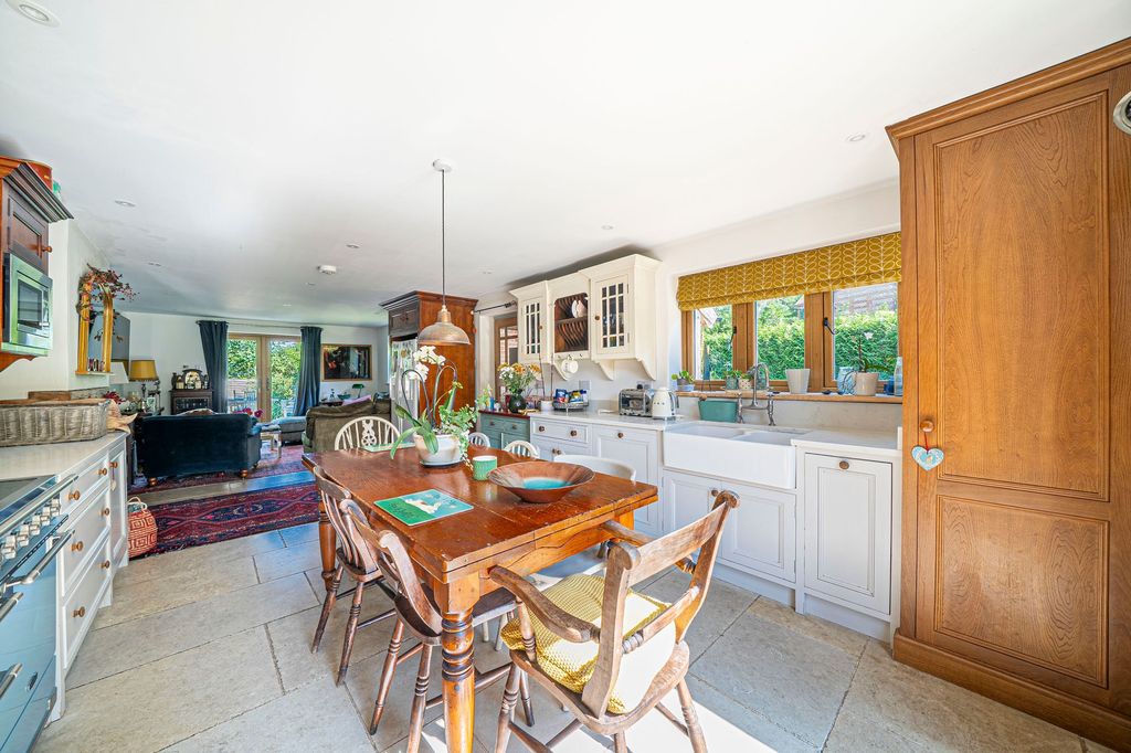 Property photo 3 of 40 Kitchen/Dining Room