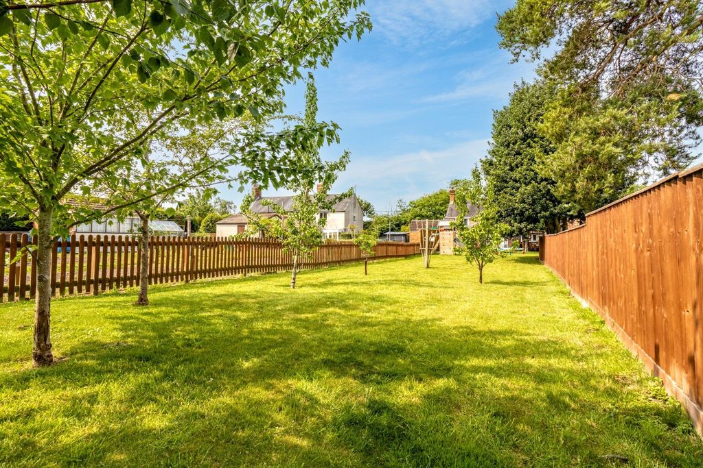 Property photo 2 of 25 4220405