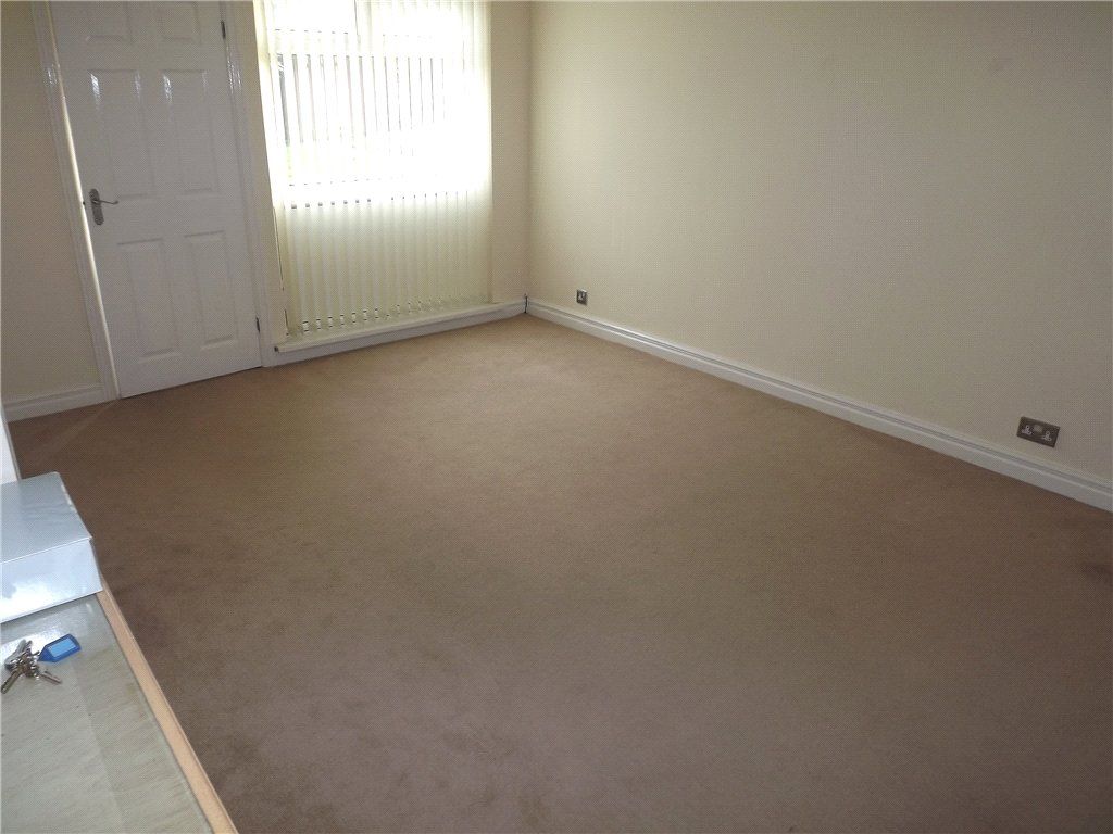 Property photo 3 of 9 Picture No. 14