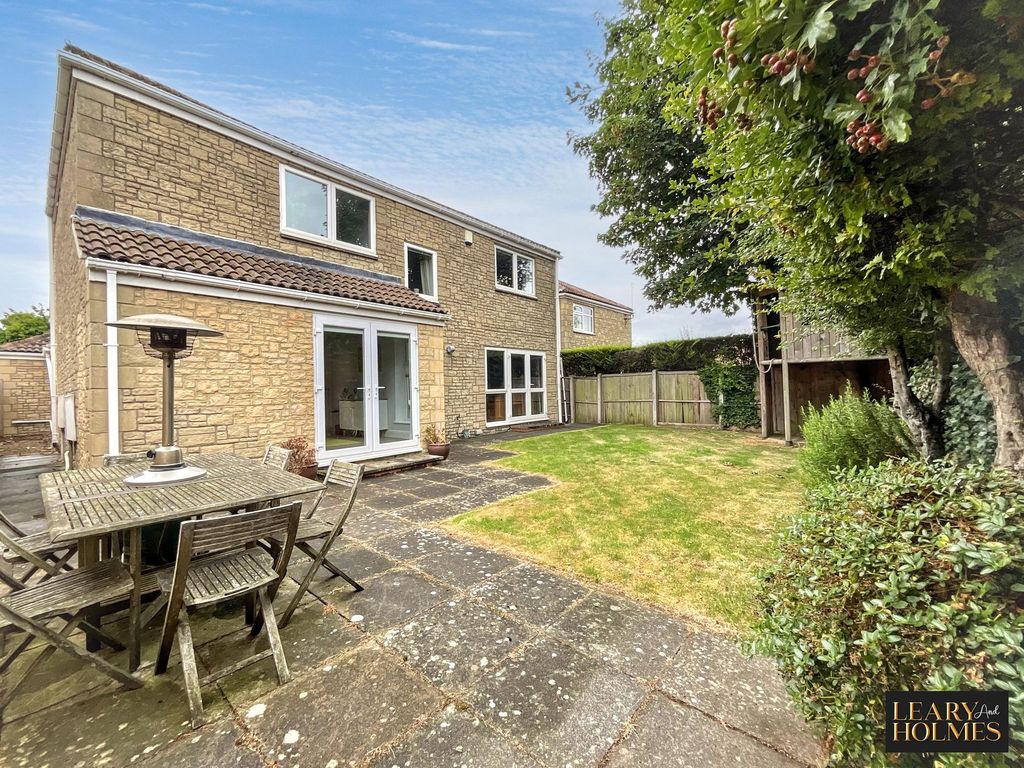 Property photo 3 of 37