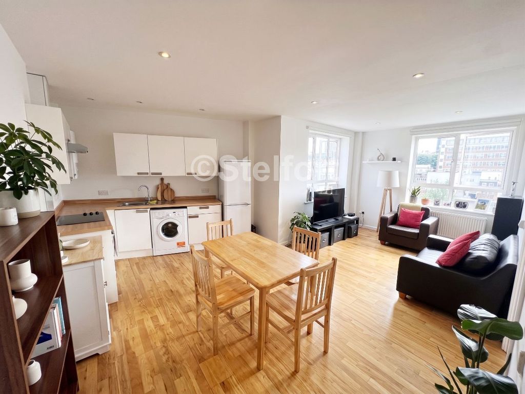 Property photo 1 of 6