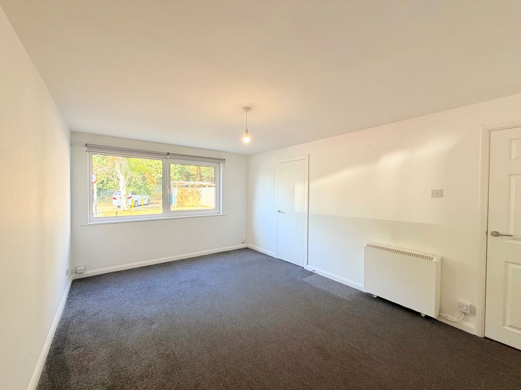 Property photo 3 of 16 9