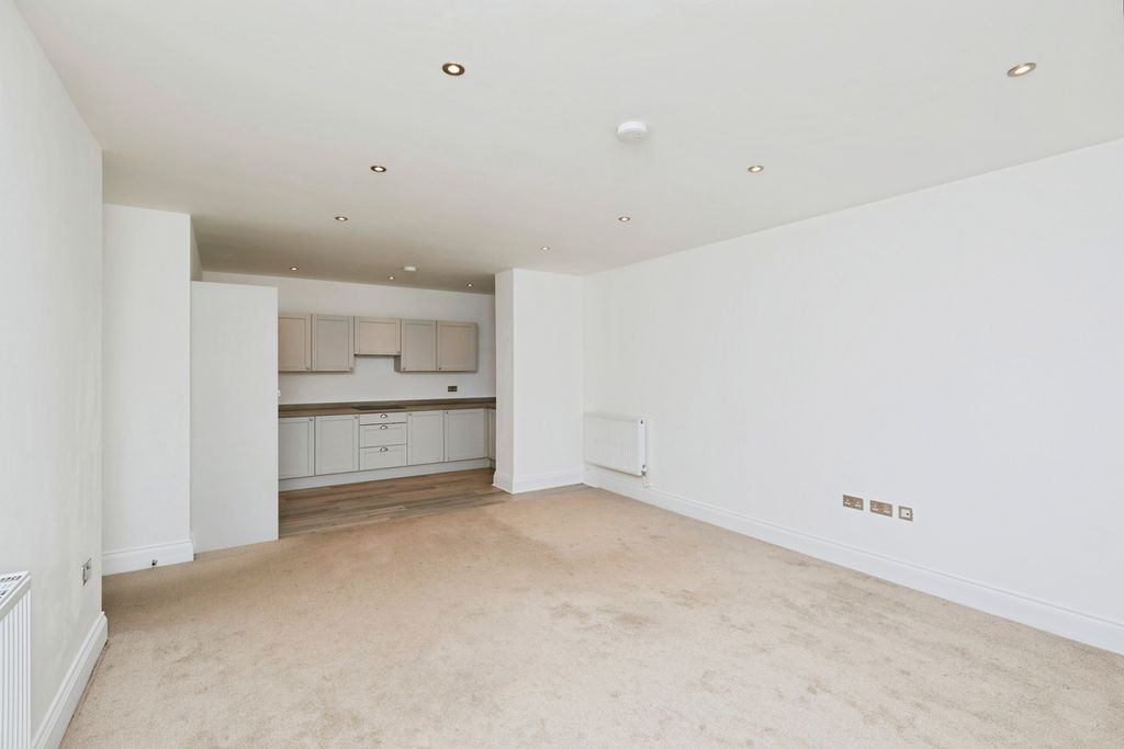 Additional image 20 of 3 bed flat for saleSt. Marys Gate, Derby, Derbyshire DE1