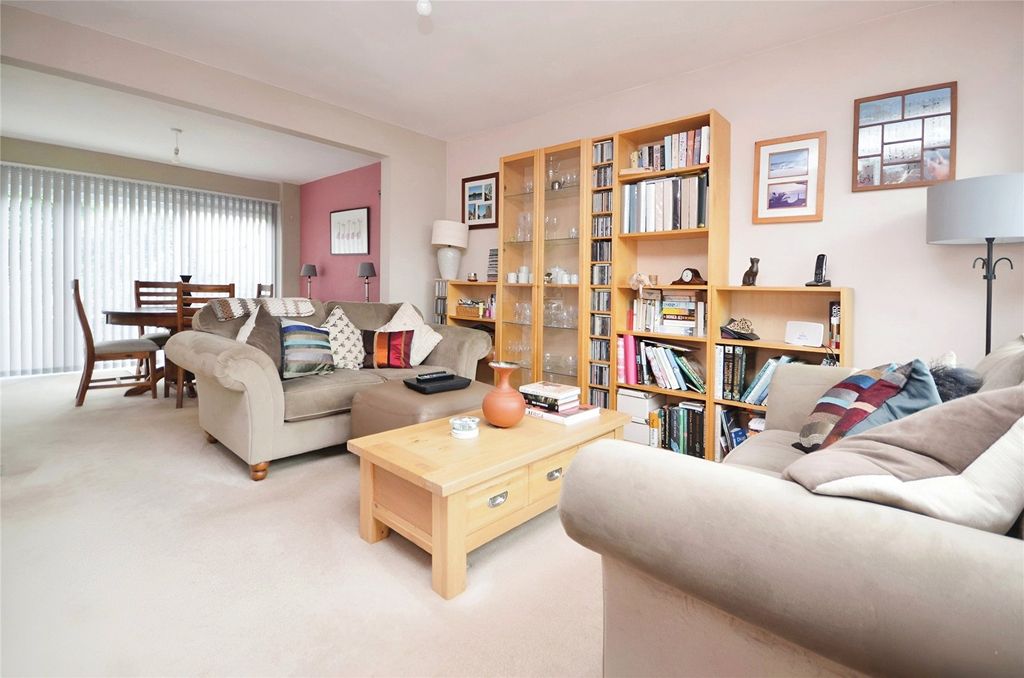 Property photo 3 of 16 Picture No. 07