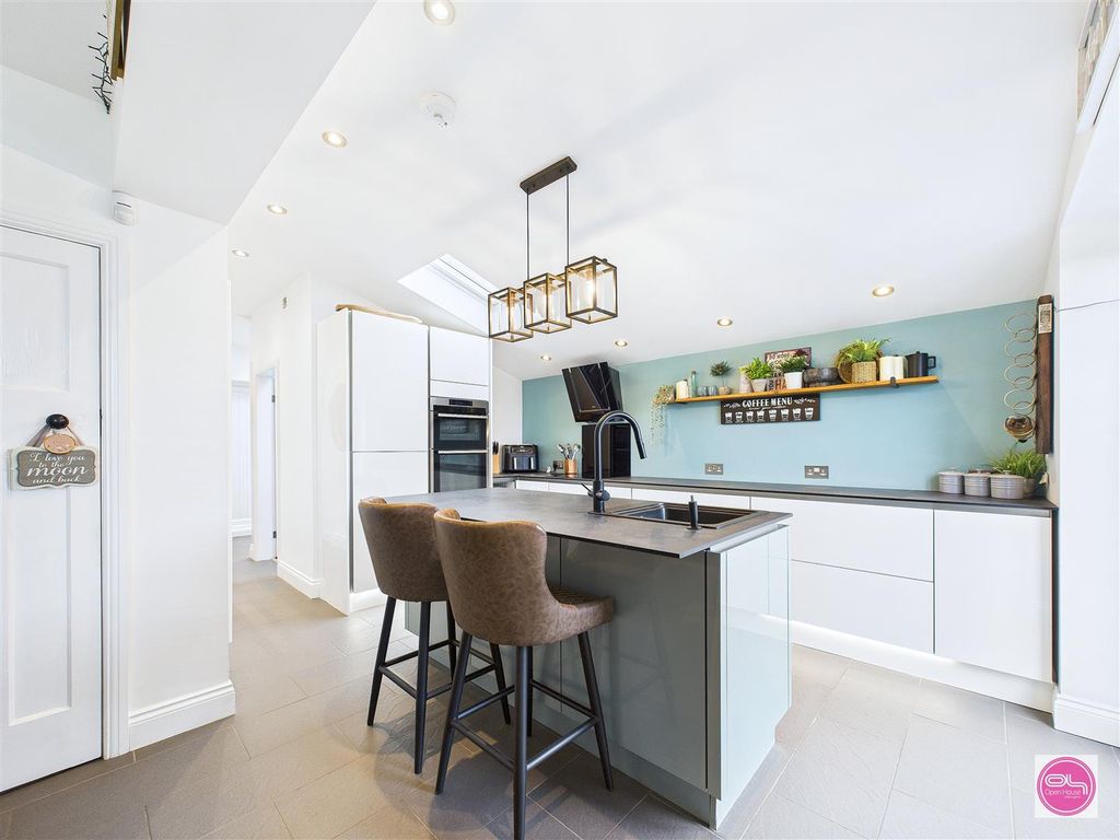 Property photo 1 of 43 Craythorne Road, Stretton (19).Jpg