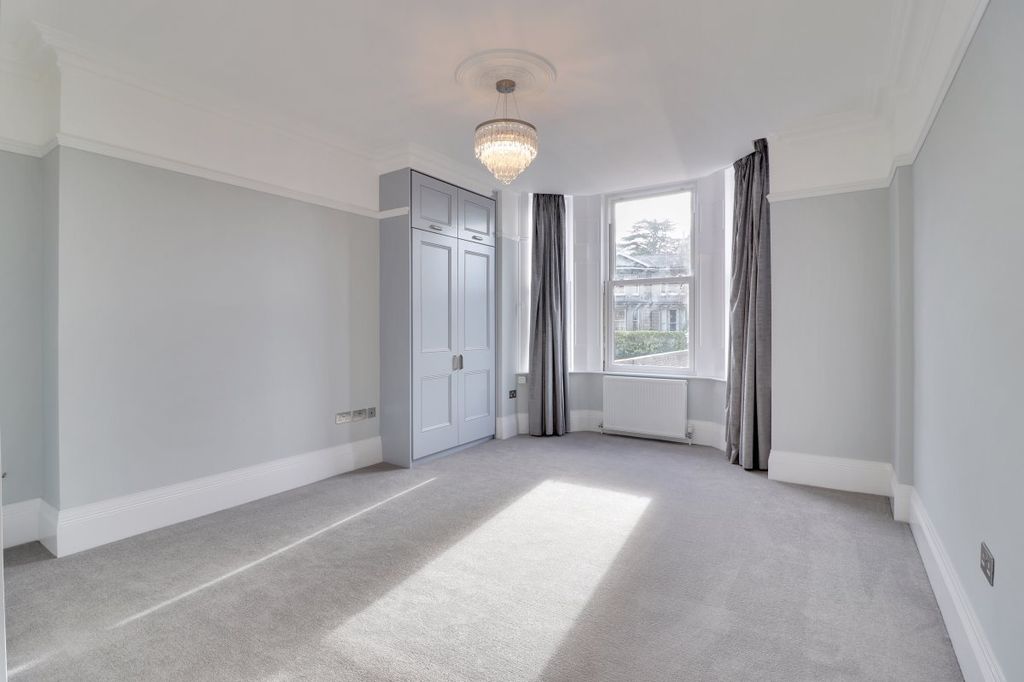 Property photo 2 of 9 Gallery