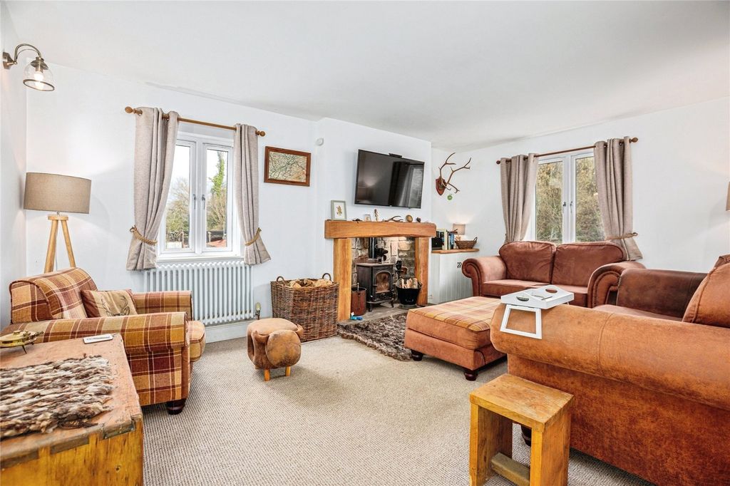 Property photo 3 of 41 Picture No. 17