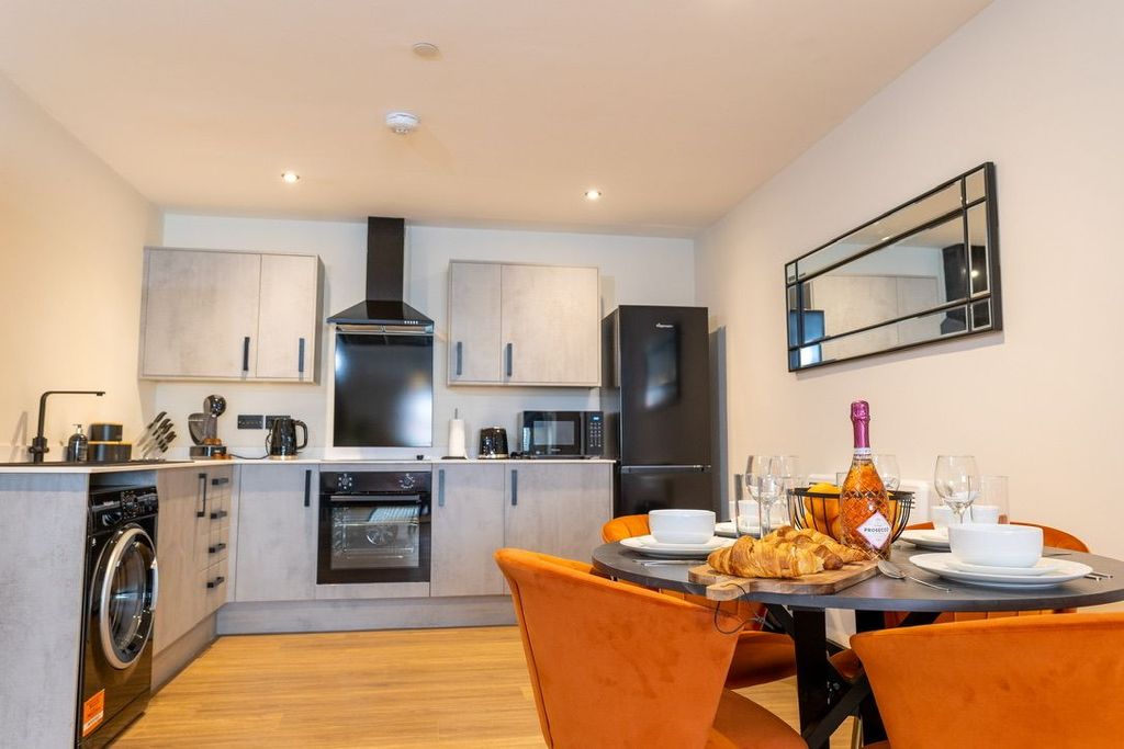 Additional image 20 of 11 bed block of flats for saleWhitchurch Road, Cardiff CF14
