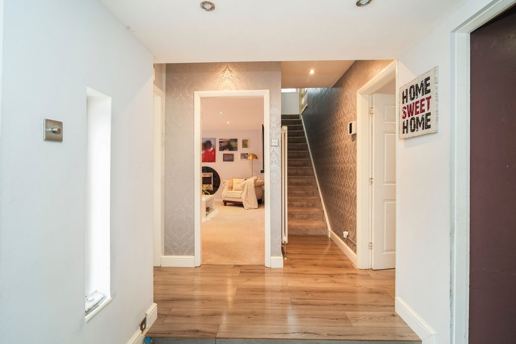 Additional image 9 of 5 bed detached house for saleGleneagles Avenue, Hopwood, Heywood OL10