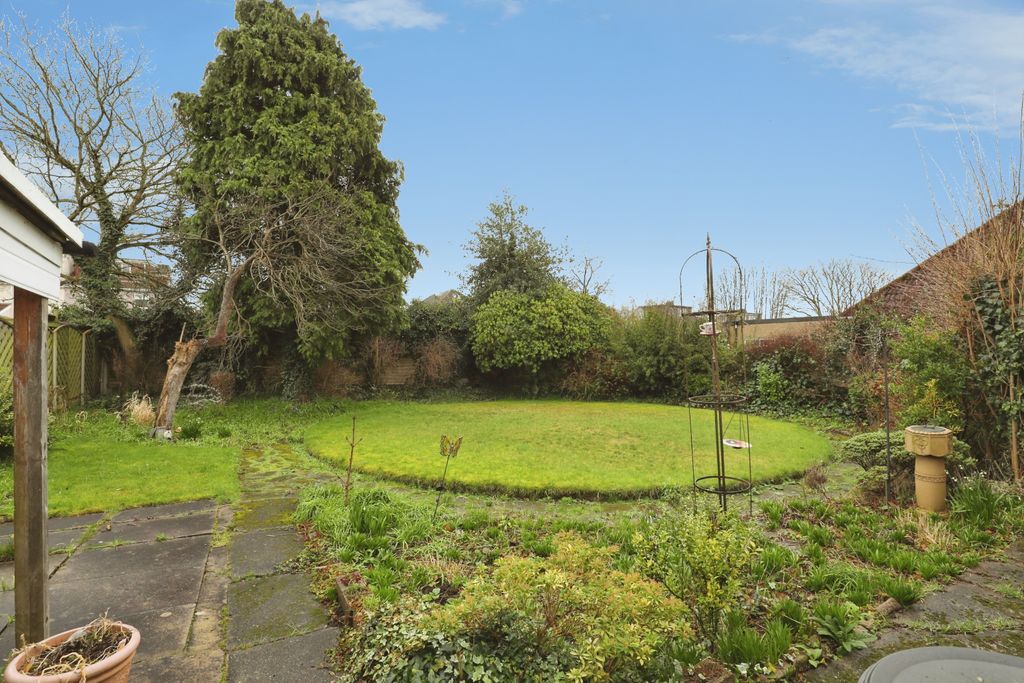 Property photo 3 of 15