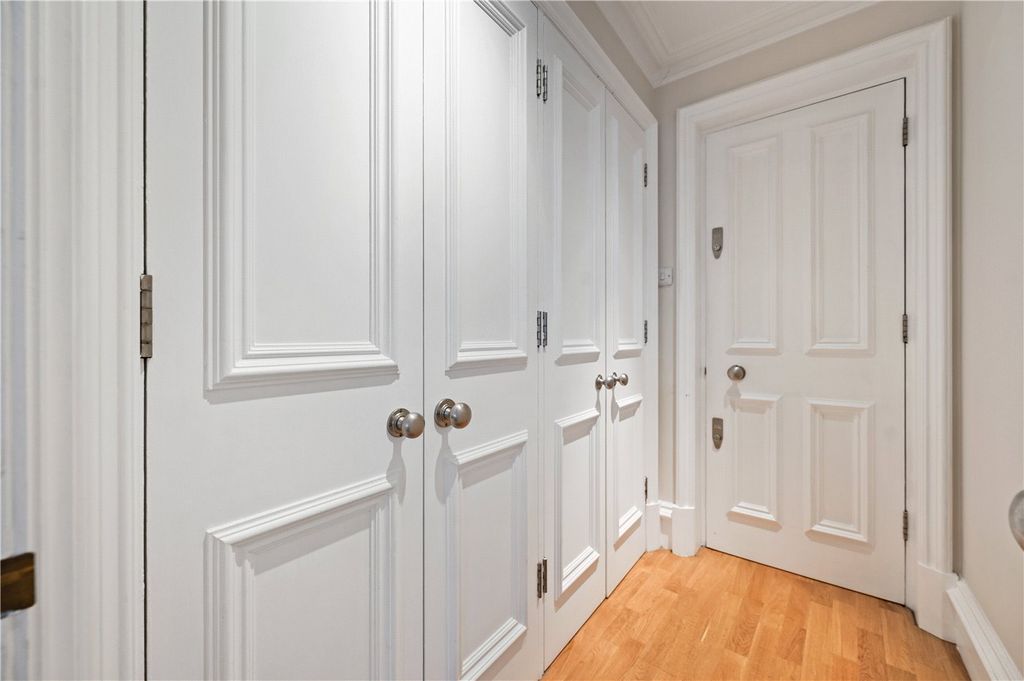 Property photo 3 of 8 Picture No. 02