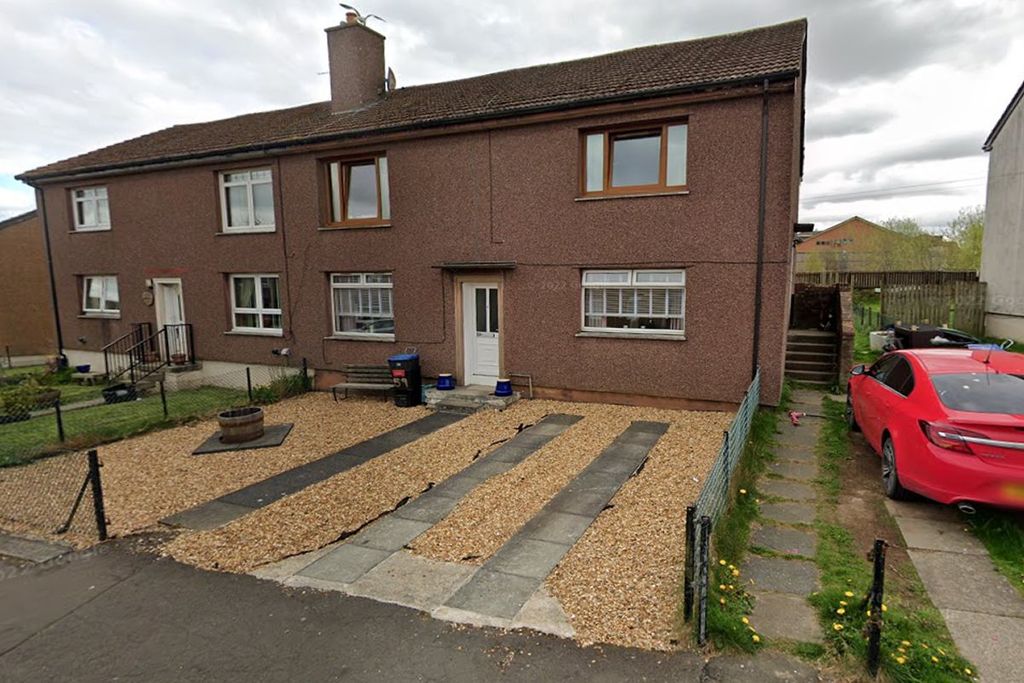 Property photo 1 of 2