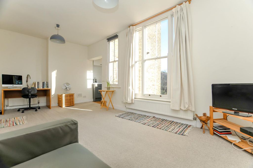 Property photo 2 of 8 6.Jpg