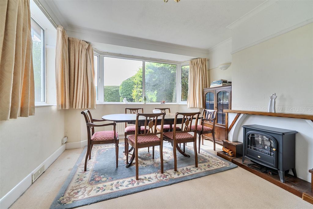 Property photo 3 of 29 Dining Room/Bedroom
