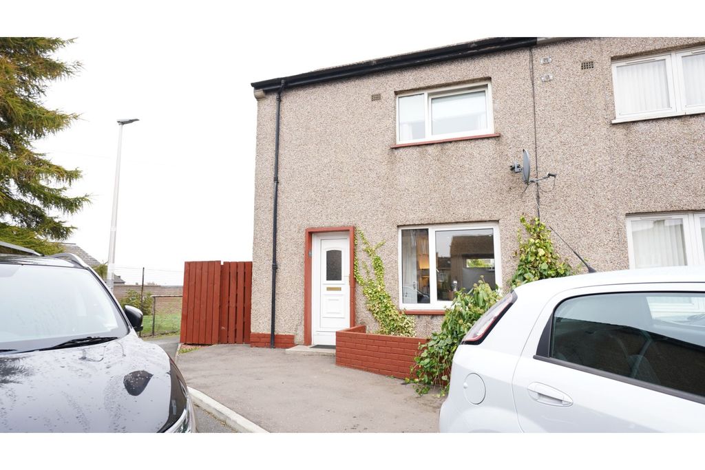 Property photo 2 of 20