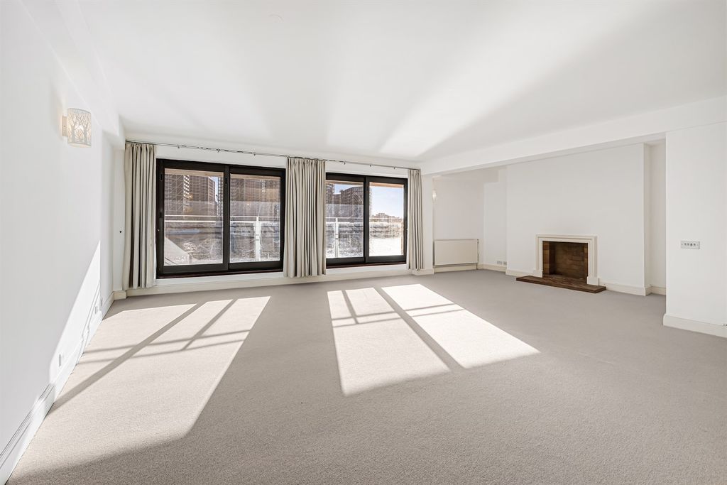 Property photo 1 of 10 (Main)