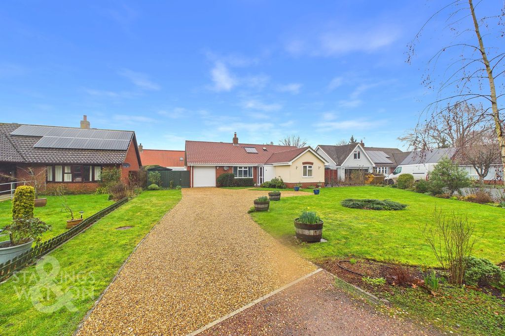 Property photo 1 of 34