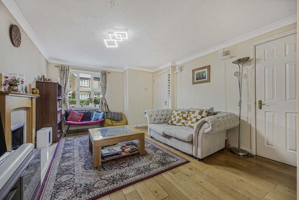 Property photo 3 of 18