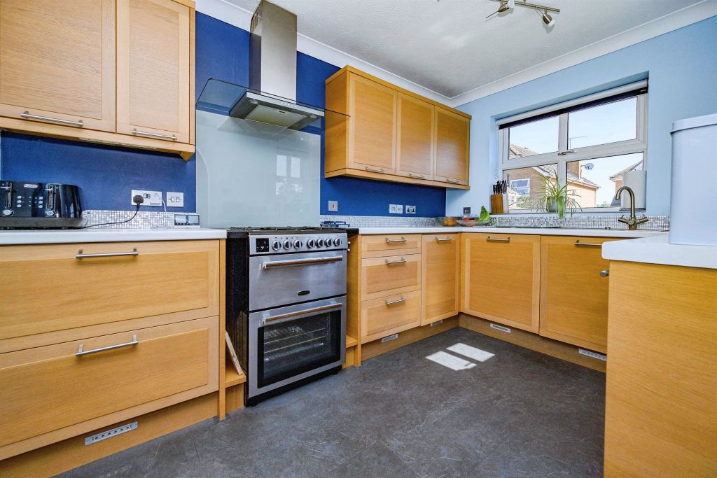 Property photo 3 of 18