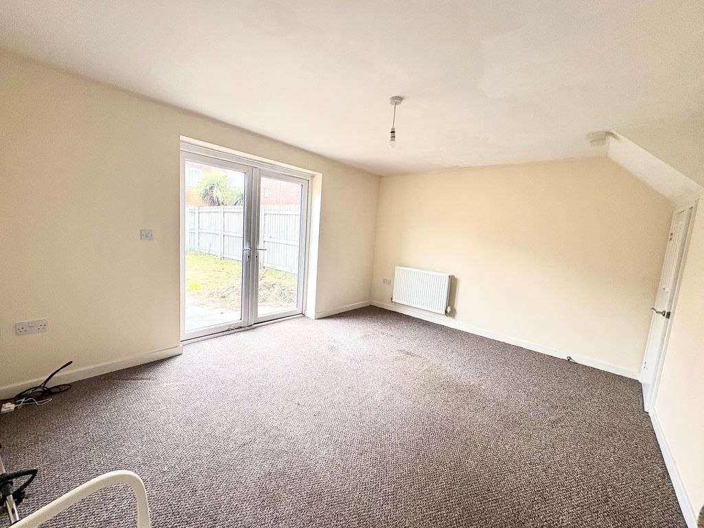 Property photo 2 of 16 Image