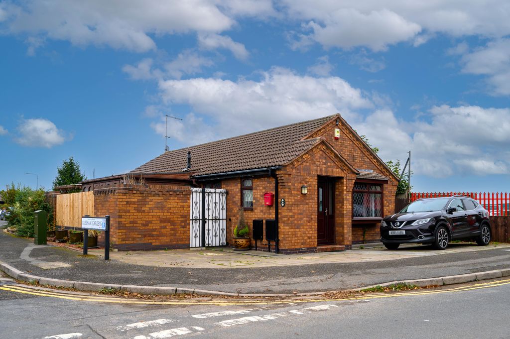 Property photo 1 of 16 Dsl_0005-Edit