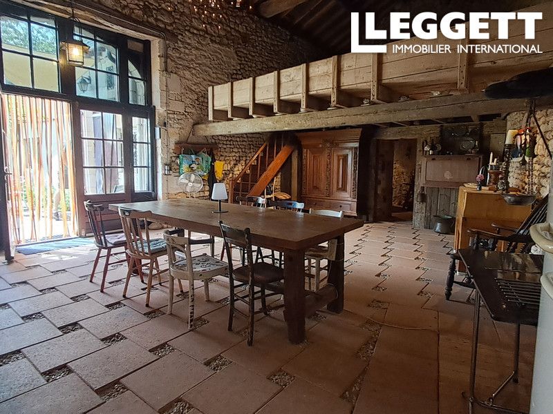 Property photo 2 of 10