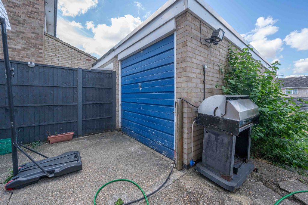 Property photo 2 of 10