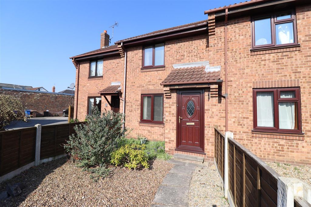 Property photo 1 of 8