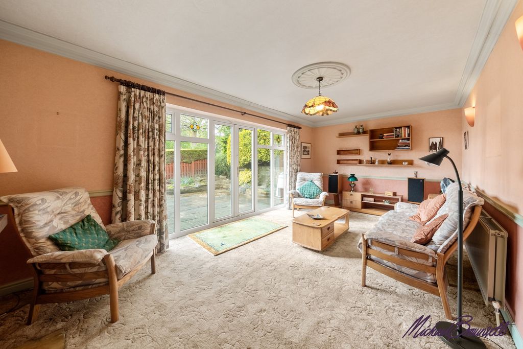 Property photo 2 of 19