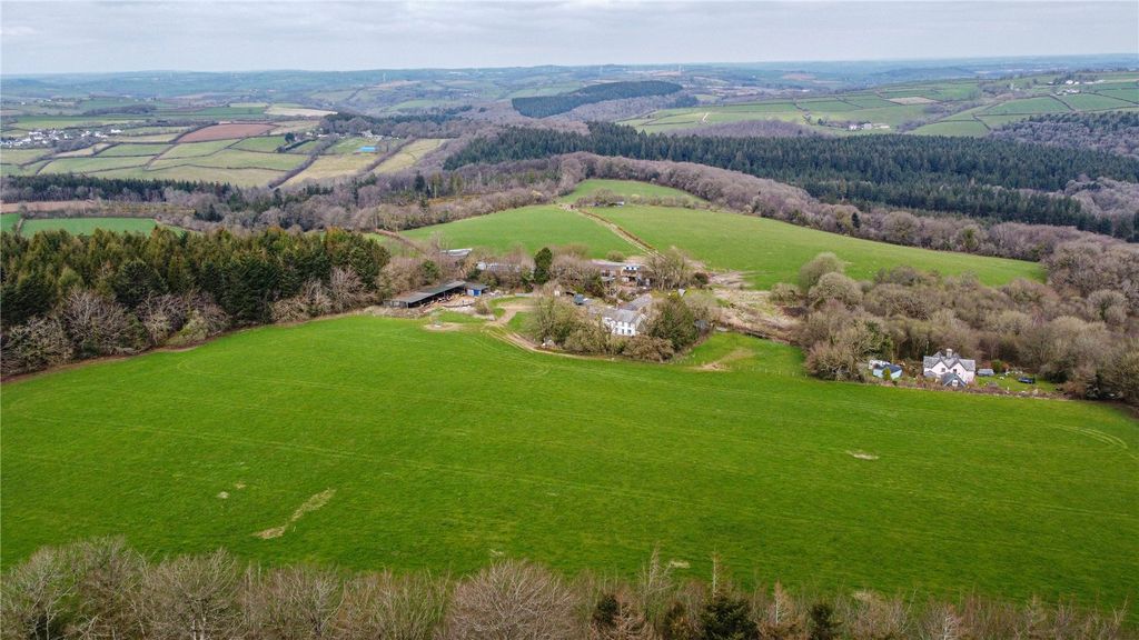 Property photo 3 of 28 Picture No. 02