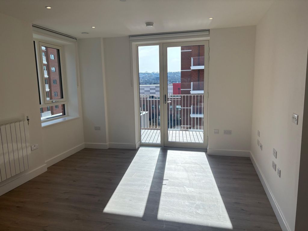 Property photo 3 of 7