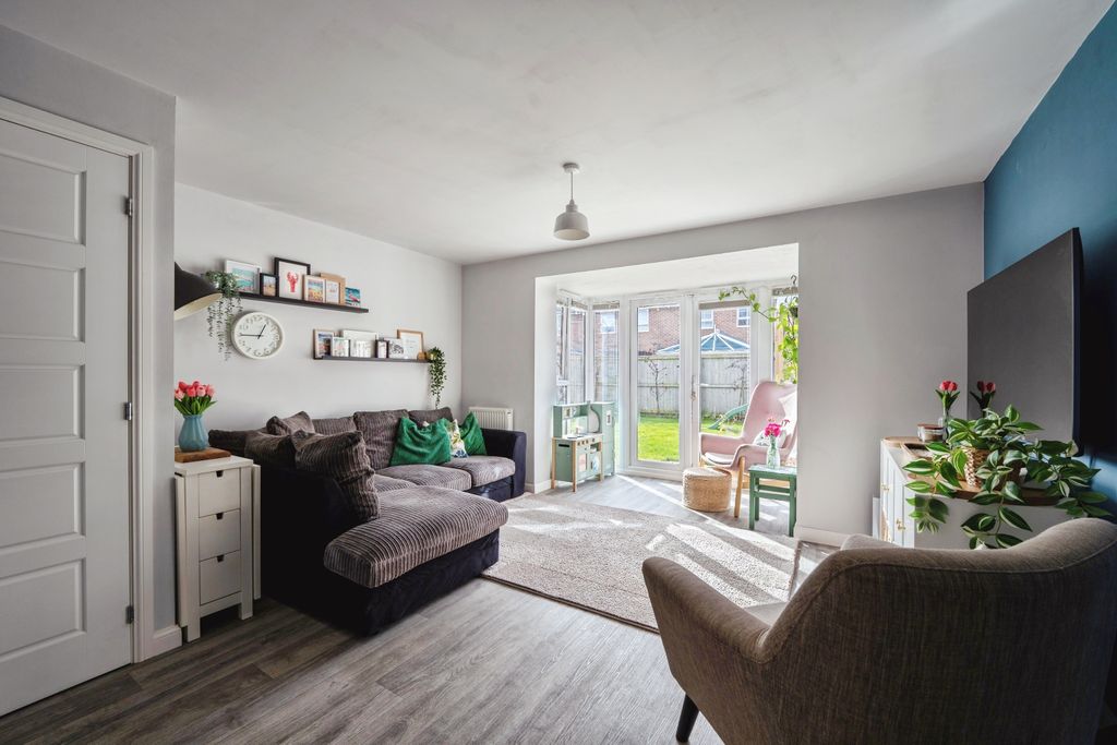 Property photo 3 of 15